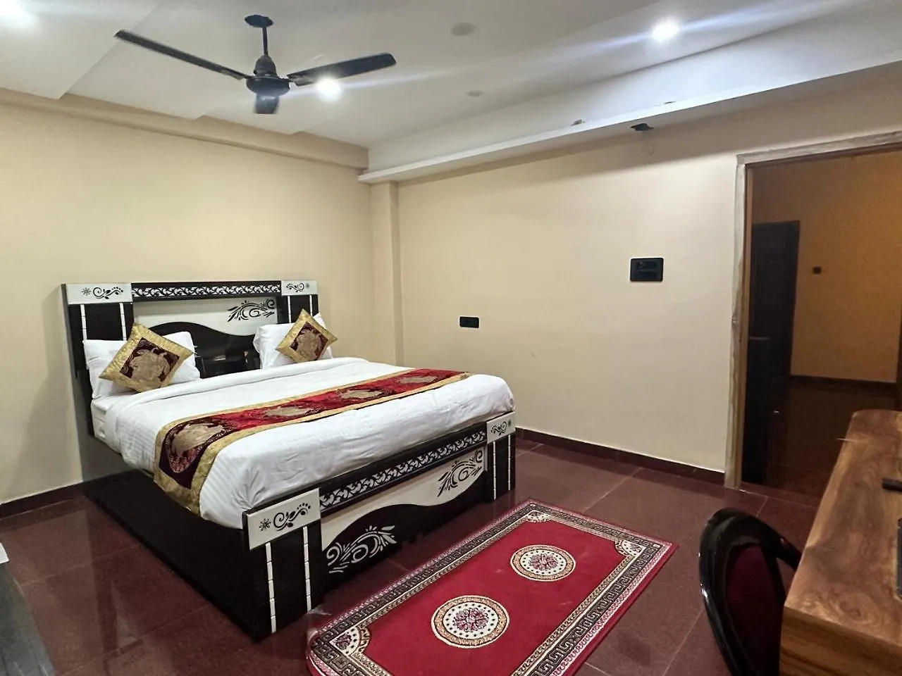 Aparthotel Hotel Shivi Varanasi India