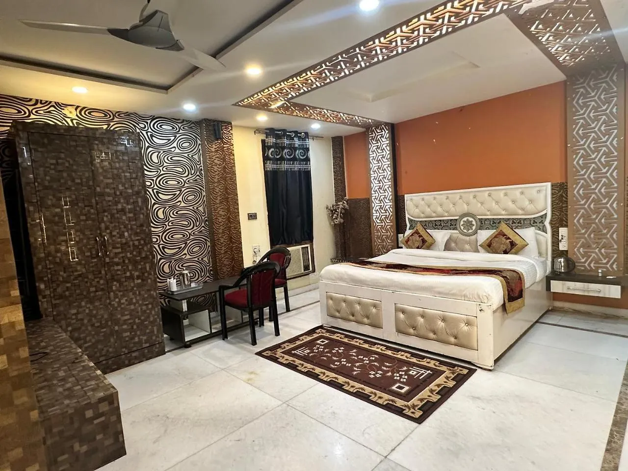 Aparthotel Hotel Shivi Varanasi